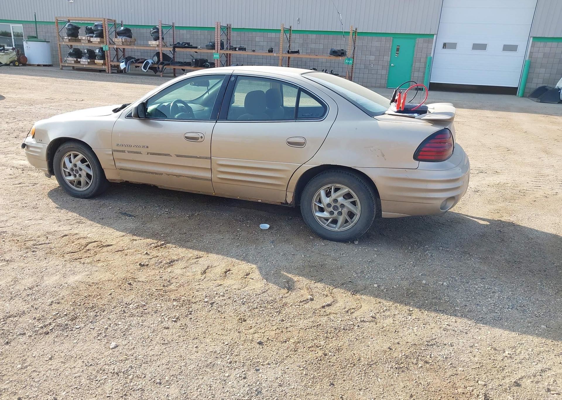 2001 PONTIAC GRAND AM SE1