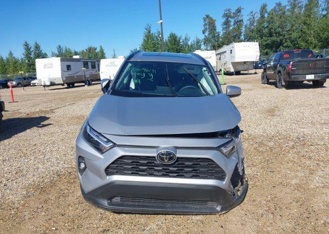 2025 TOYOTA RAV4 XLE