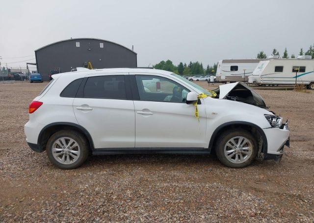 2019 MITSUBISHI RVR SE