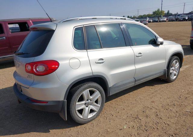 2011 VOLKSWAGEN TIGUAN S