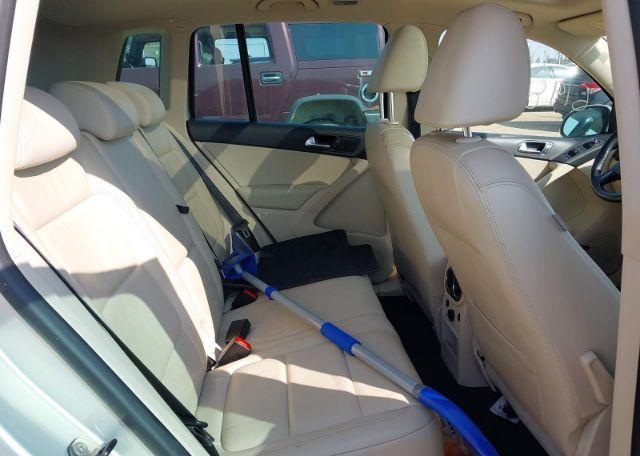 2011 VOLKSWAGEN TIGUAN S