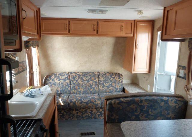 2008 KEYSTONE HIDEOUT 19FL