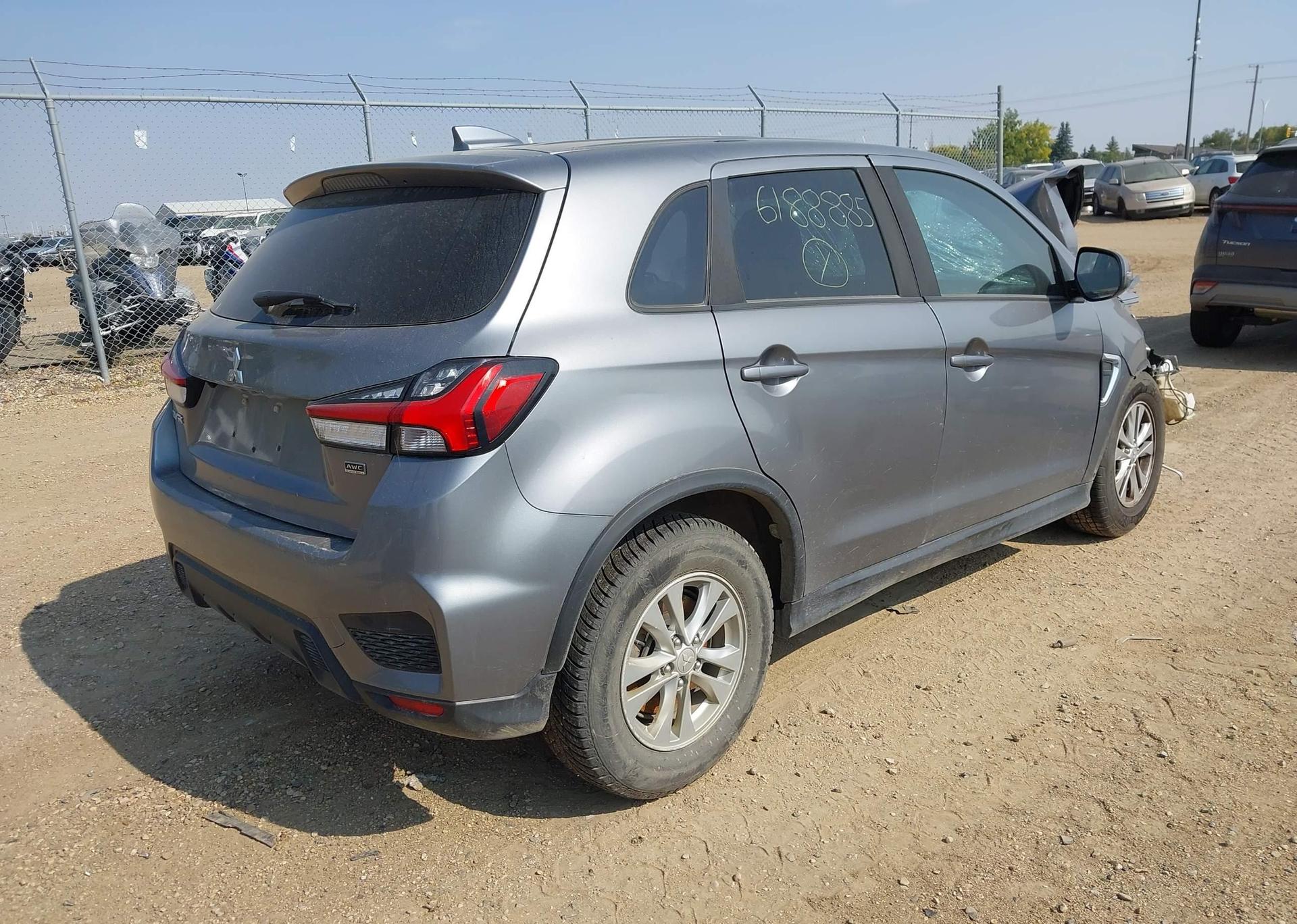 2021 MITSUBISHI RVR SE