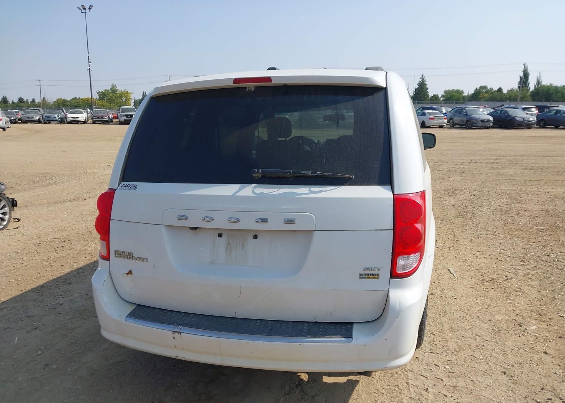 2016 DODGE GRAND CARAVAN SE