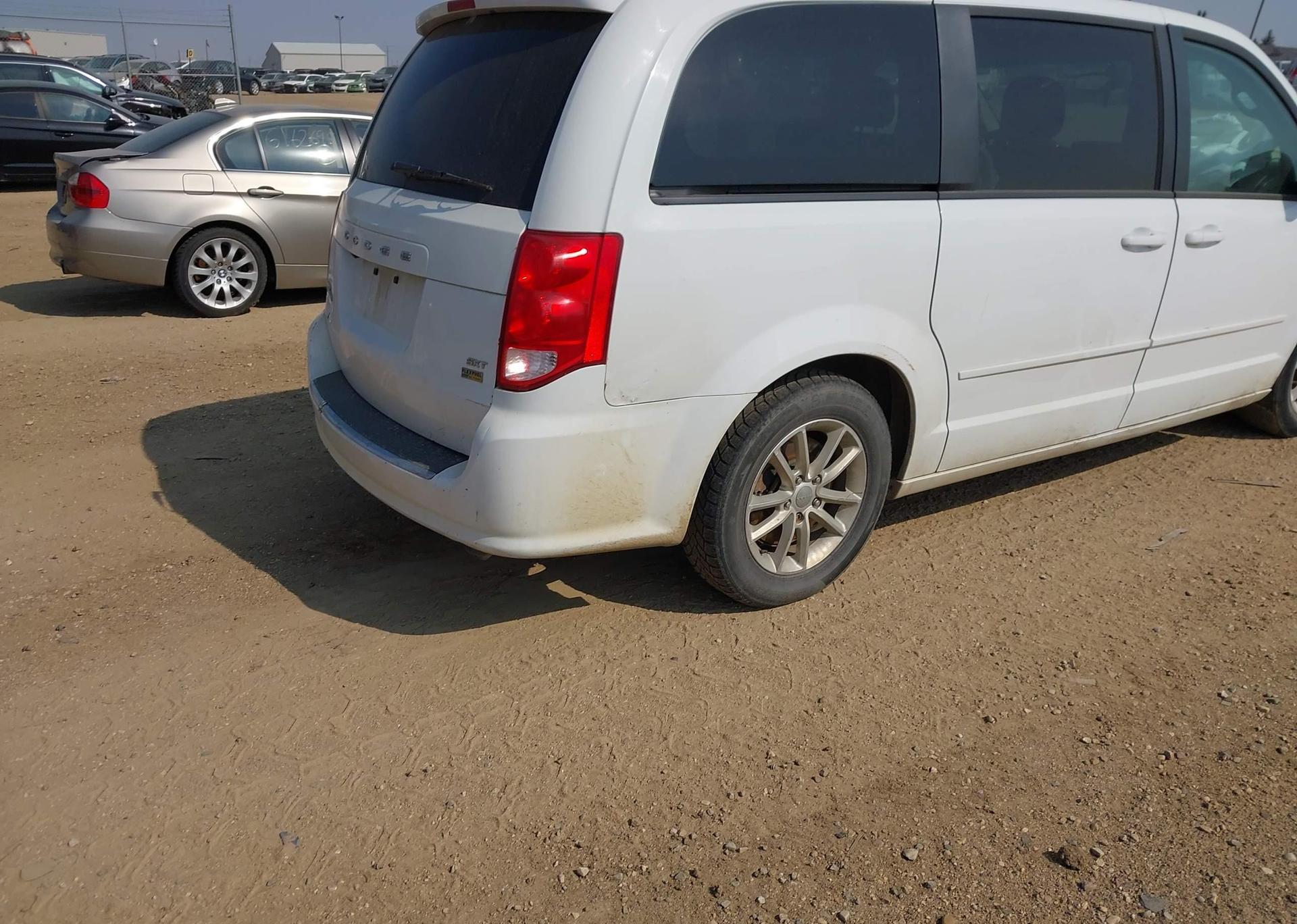 2016 DODGE GRAND CARAVAN SE