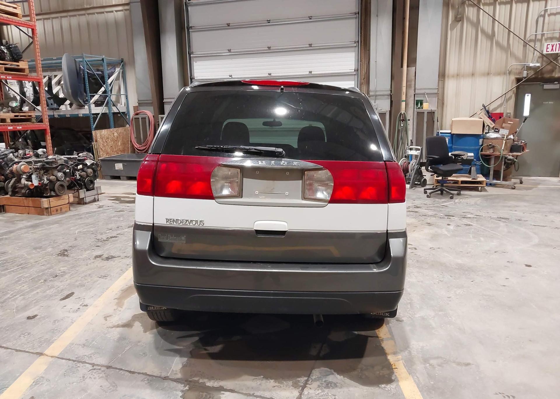 2004 BUICK RENDEZVOUS CX