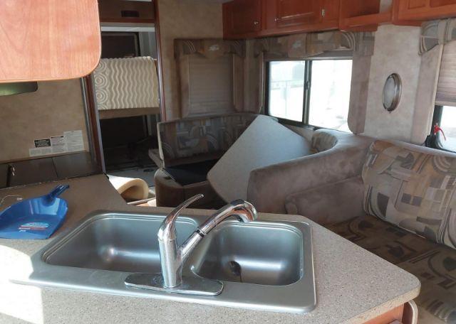 2009 FOREST RIVER INC. XLR