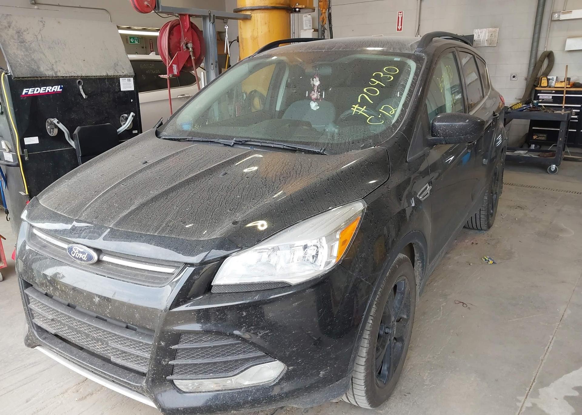 2015 FORD ESCAPE SE