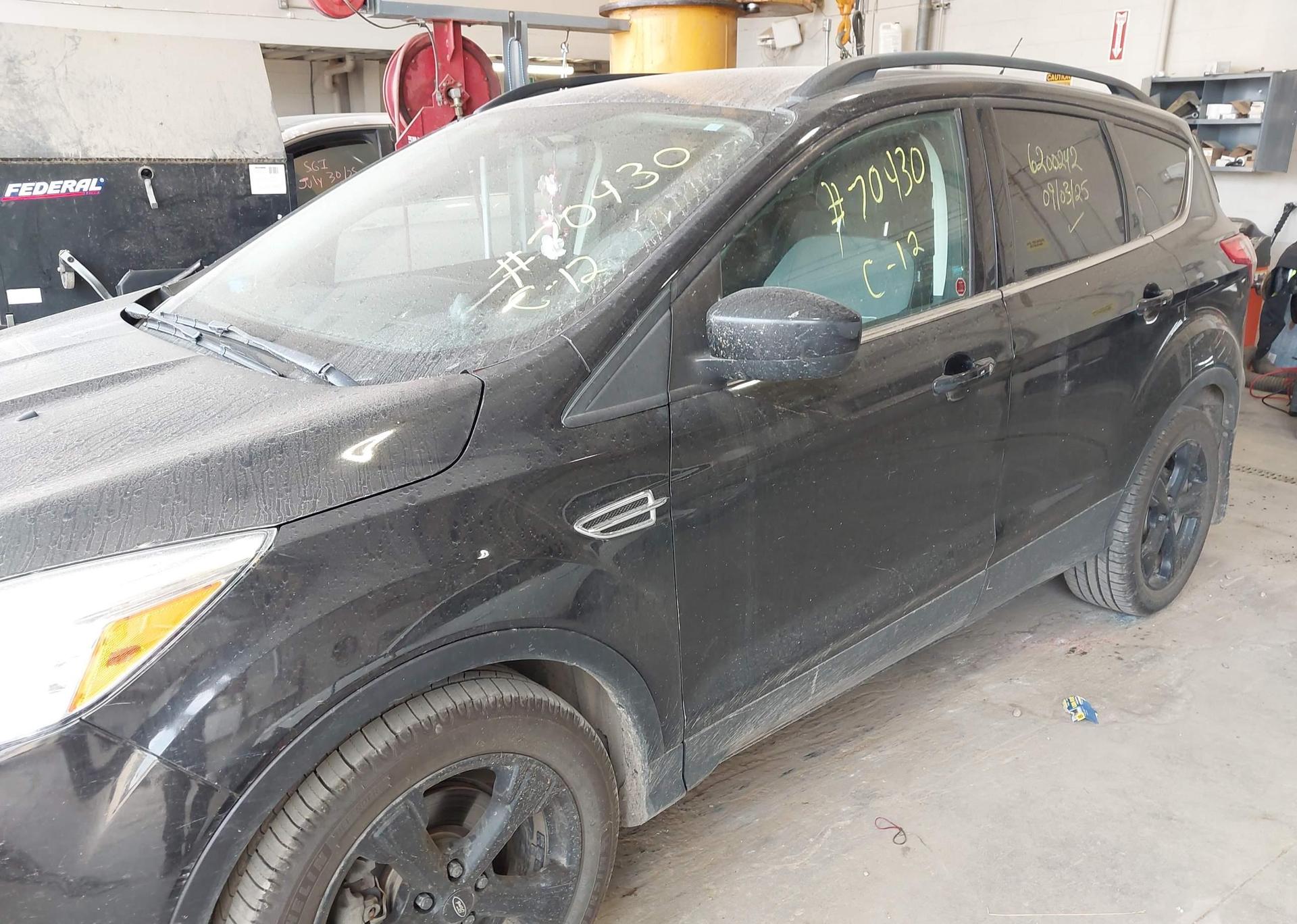2015 FORD ESCAPE SE