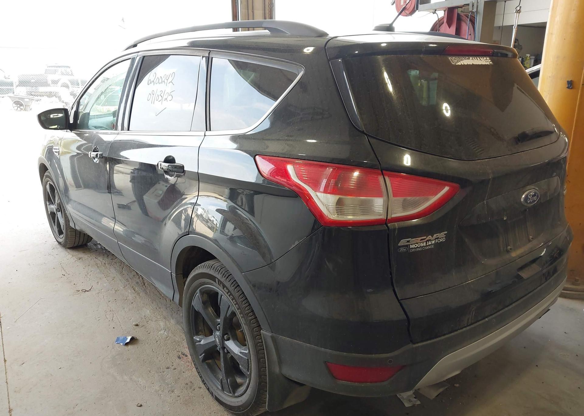 2015 FORD ESCAPE SE