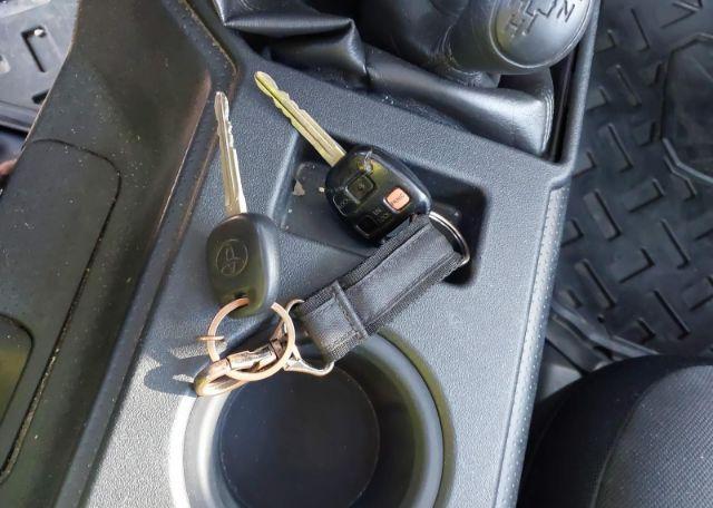 2008 TOYOTA FJ CRUISER
