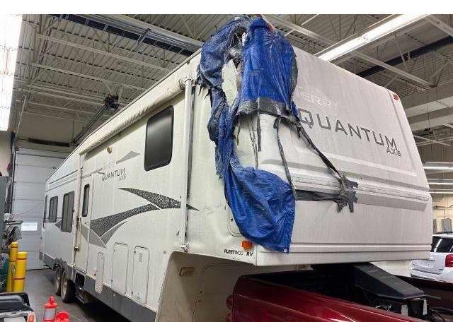 2004 FLEETWOOD TERRY QUANTUM AX6