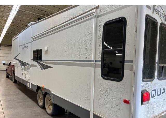 2004 FLEETWOOD TERRY QUANTUM AX6
