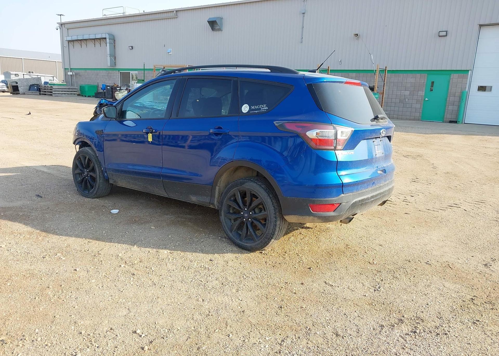 2017 FORD ESCAPE SE