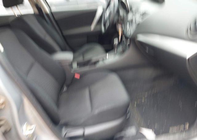 2012 MAZDA 3 S