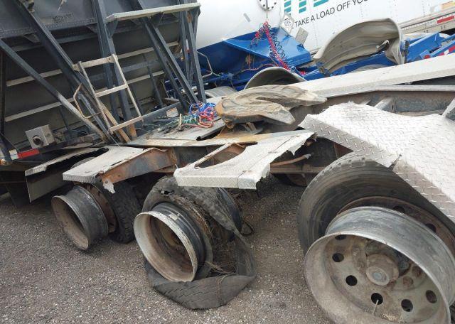 2015 LODE KING INDUSTRIES LEAD TRAILER