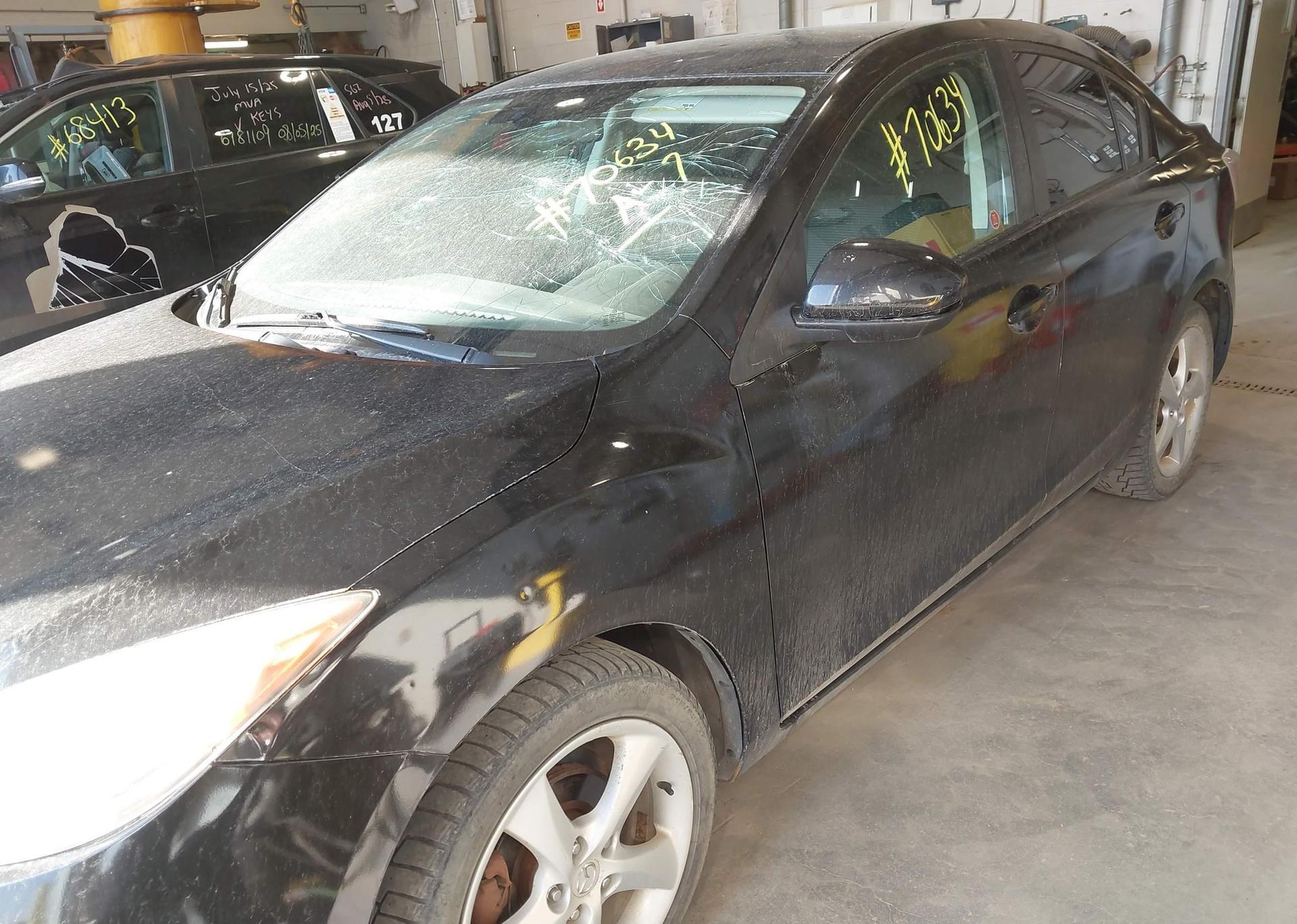 2013 MAZDA 3 I