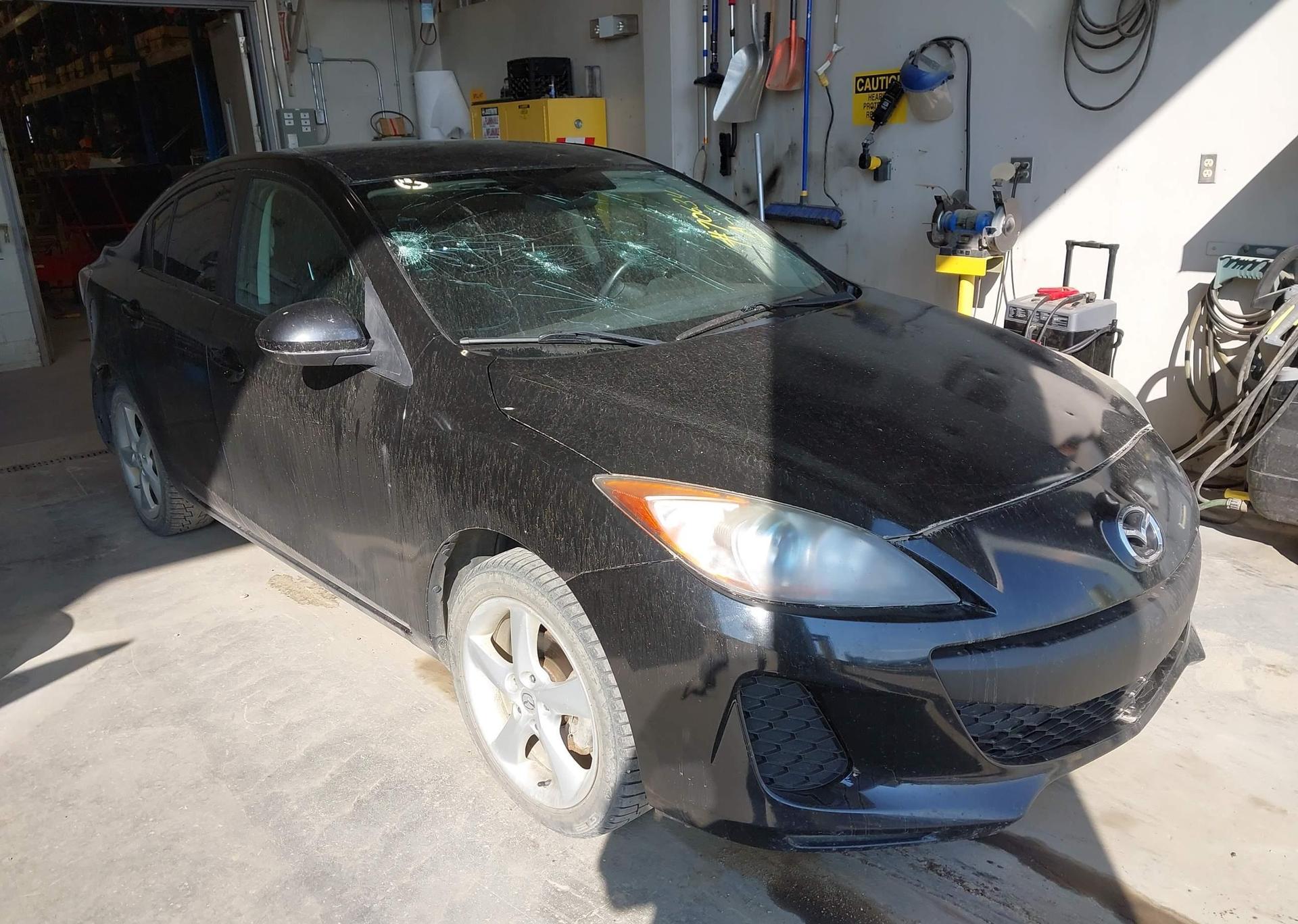 2013 MAZDA 3 I