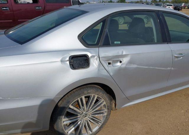 2012 VOLKSWAGEN PASSAT S