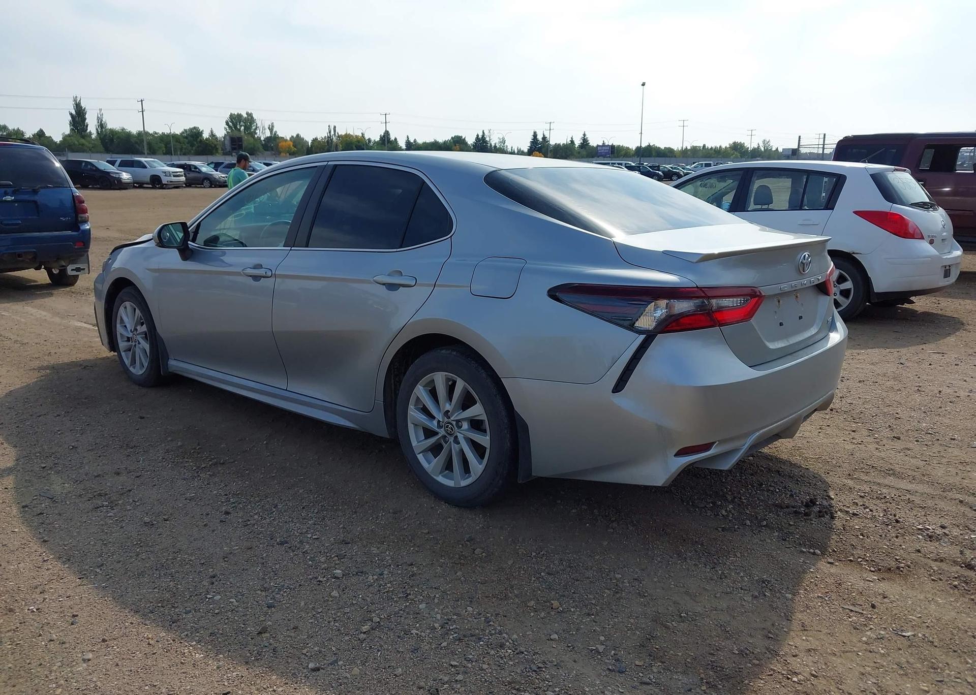 2022 TOYOTA CAMRY SE