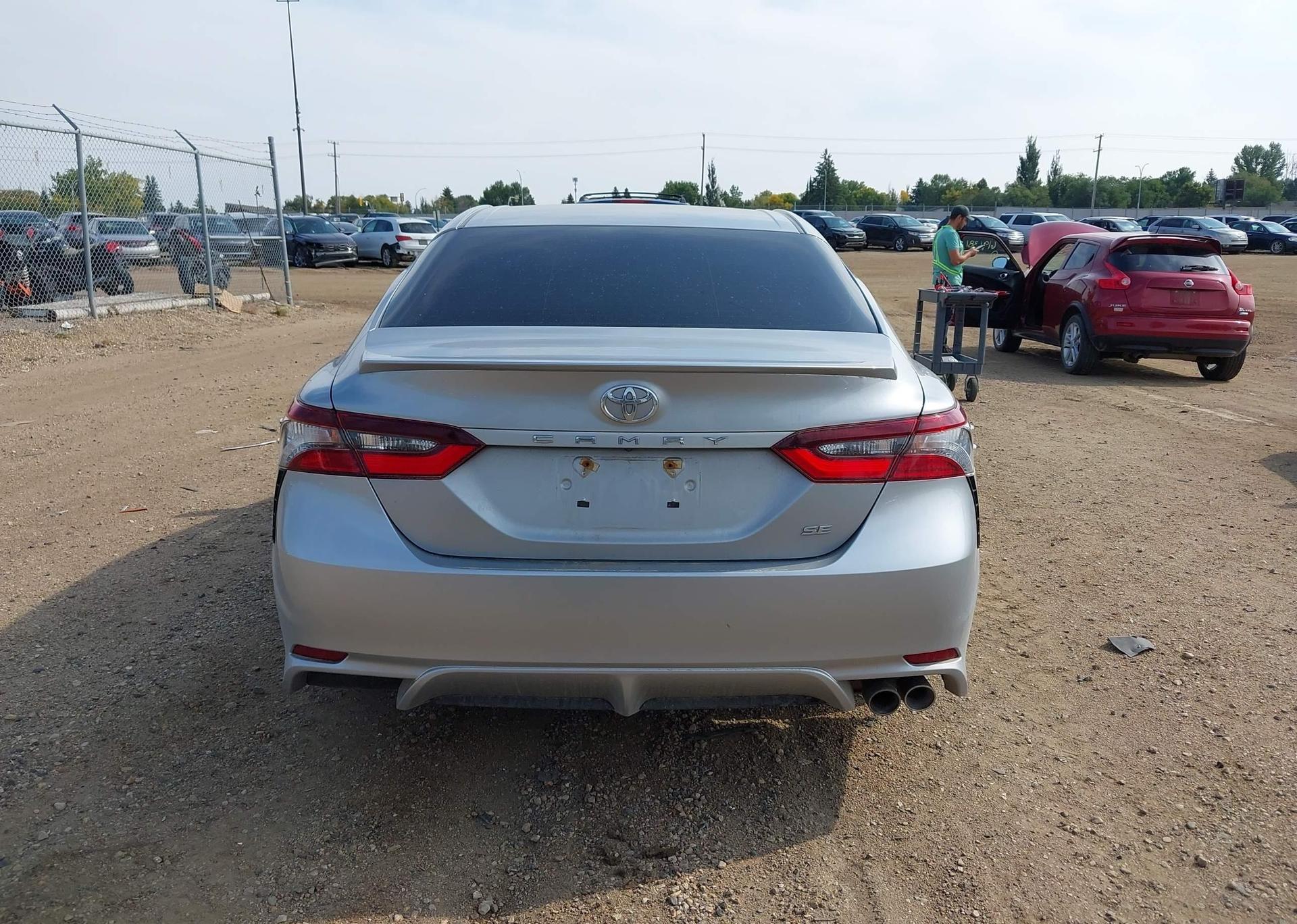 2022 TOYOTA CAMRY SE
