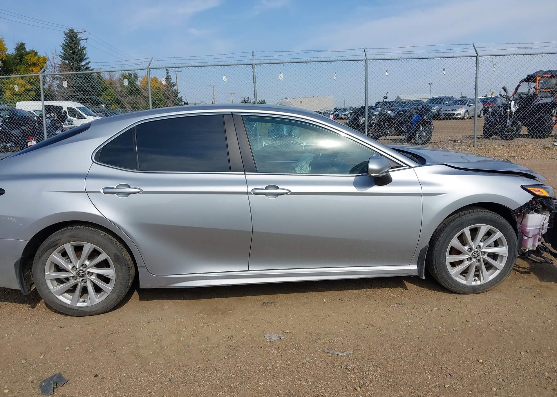 2022 TOYOTA CAMRY SE