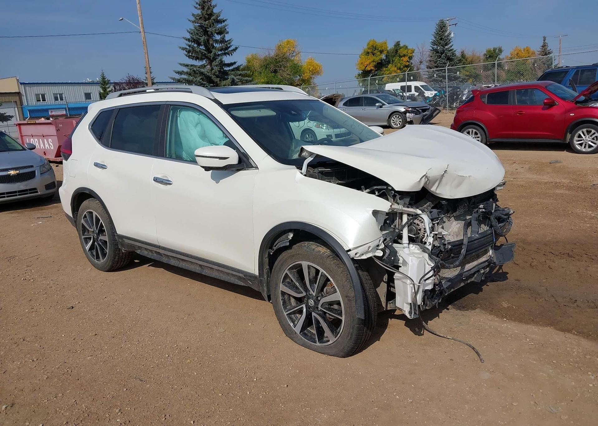 2017 NISSAN ROGUE SV