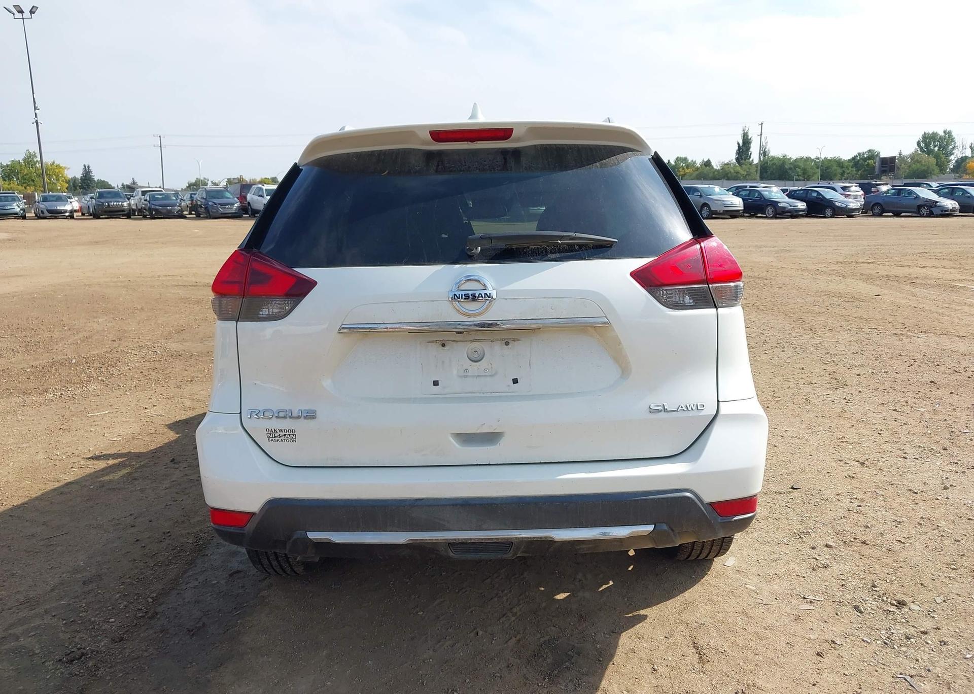 2017 NISSAN ROGUE SV