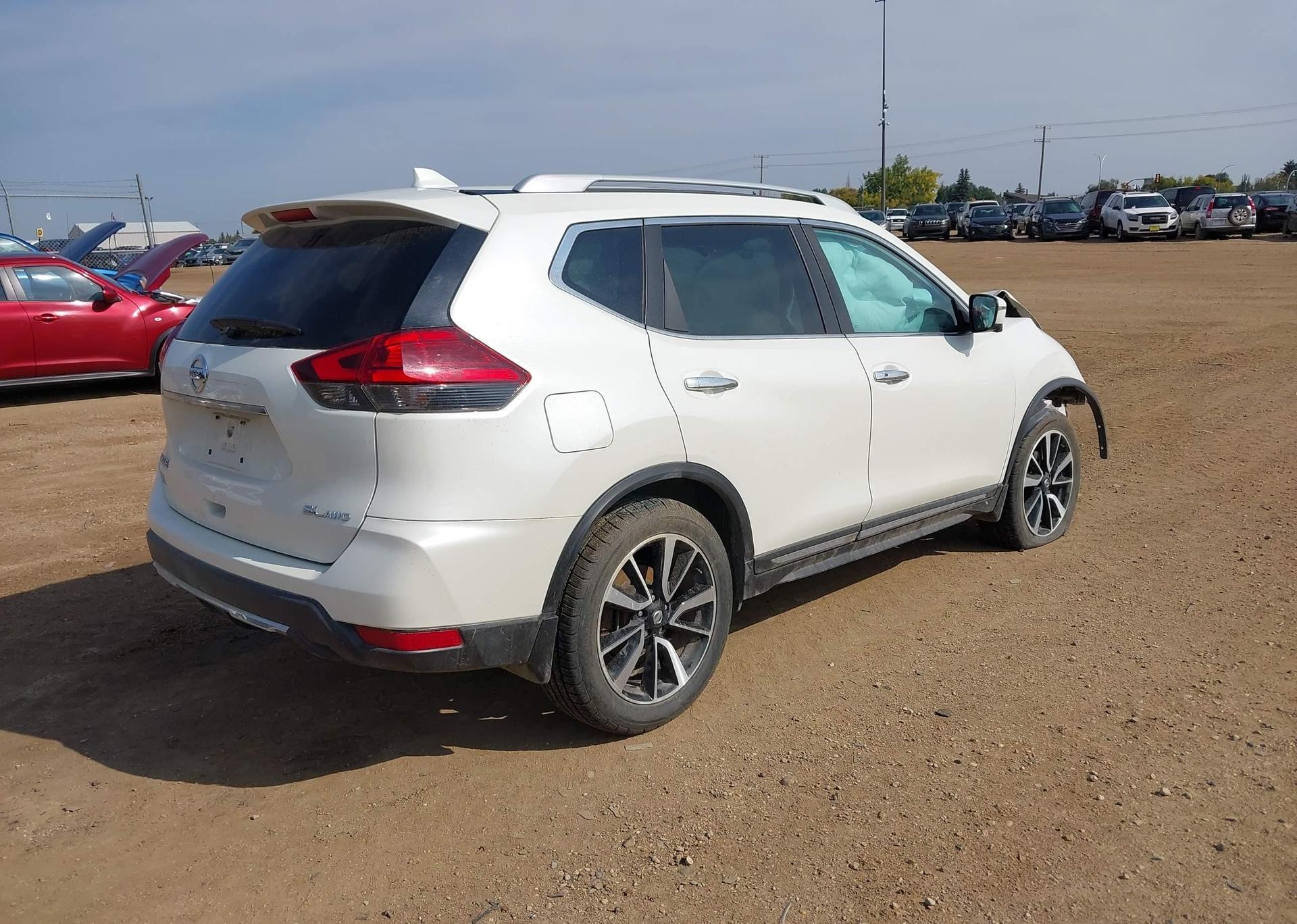 2017 NISSAN ROGUE SV