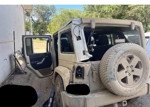 2011 JEEP WRANGLER UNLIMITED SAHARA