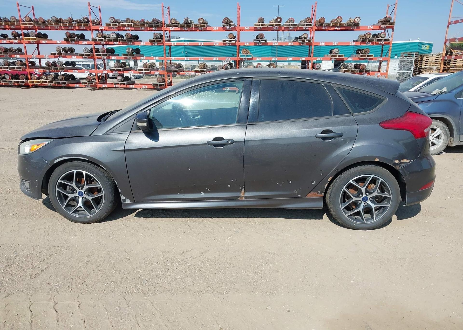 2015 FORD FOCUS SE