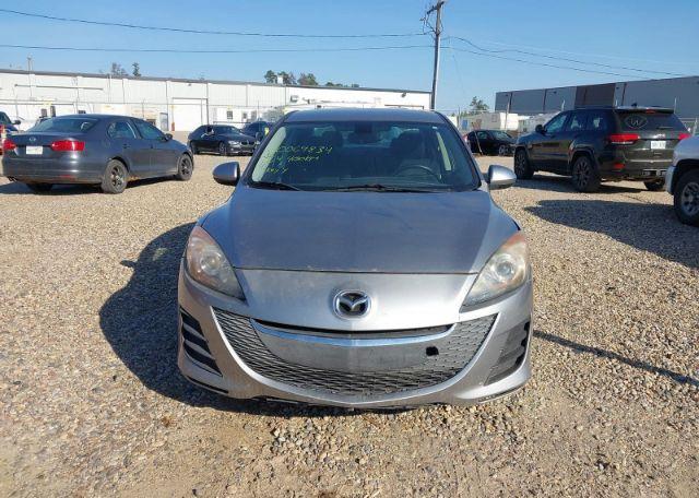 2011 MAZDA 3 I