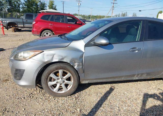 2011 MAZDA 3 I