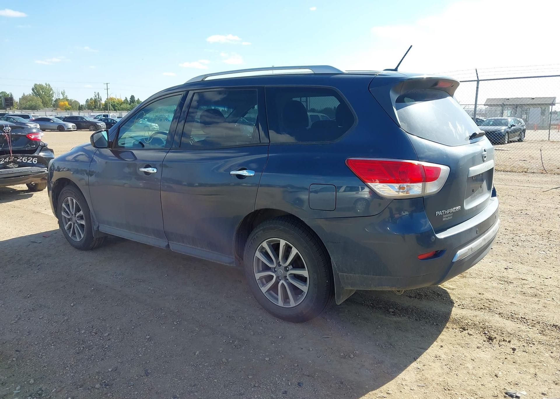 2015 NISSAN PATHFINDER S