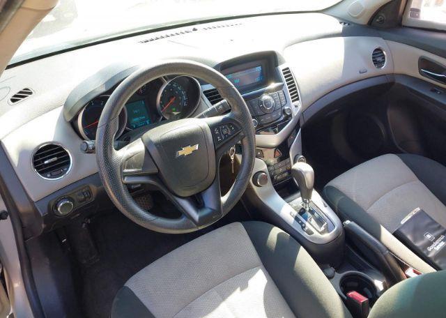 2011 CHEVROLET CRUZE LS