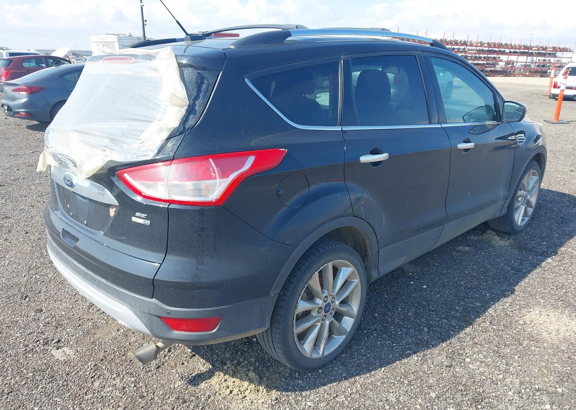 2016 FORD ESCAPE SE