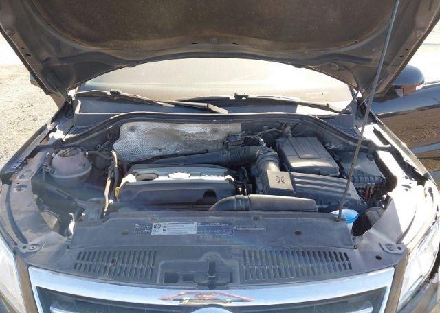 2011 VOLKSWAGEN TIGUAN S
