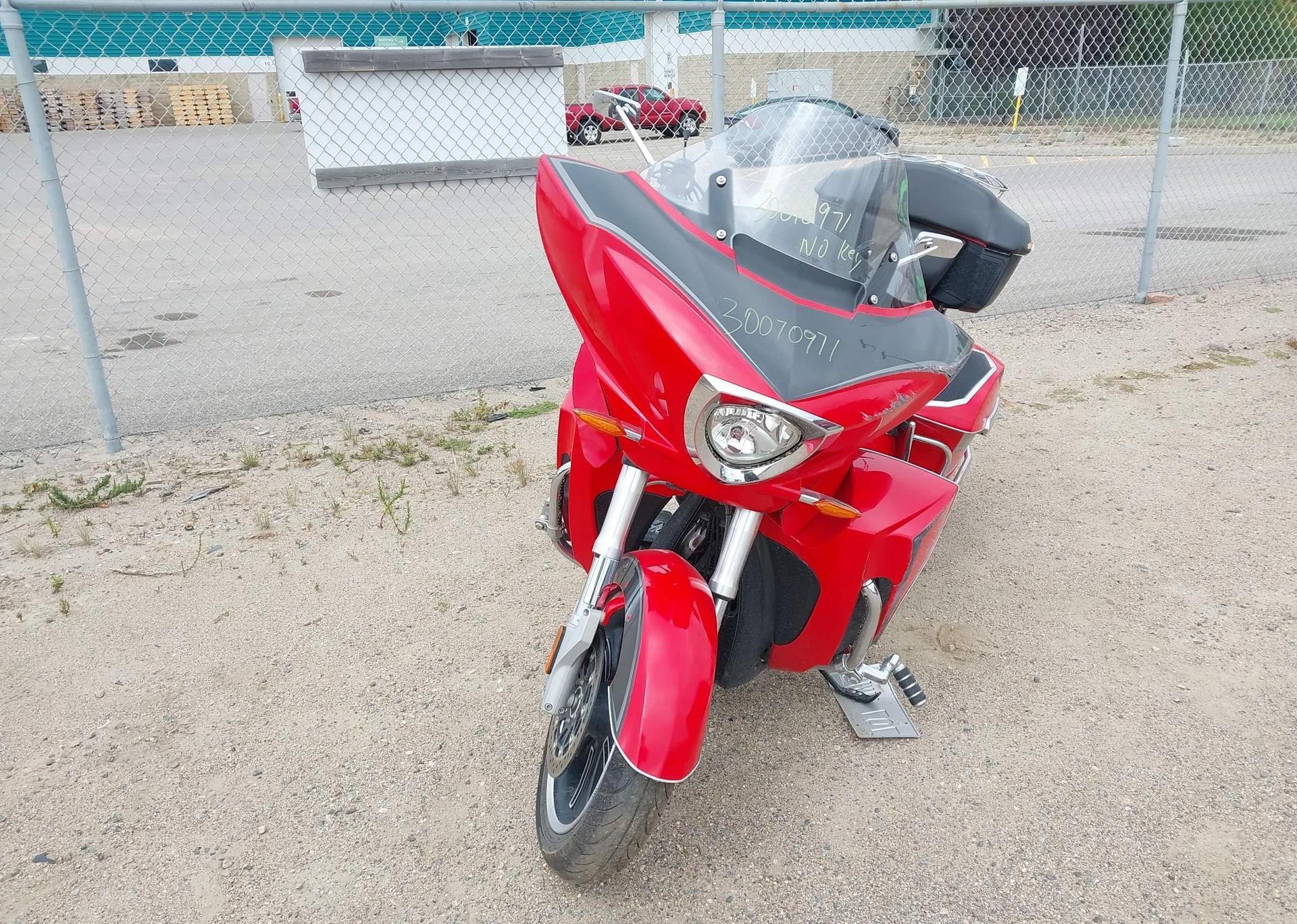 2015 VICTORY MOTORCYCLES CROSS COUNTRY TOUR