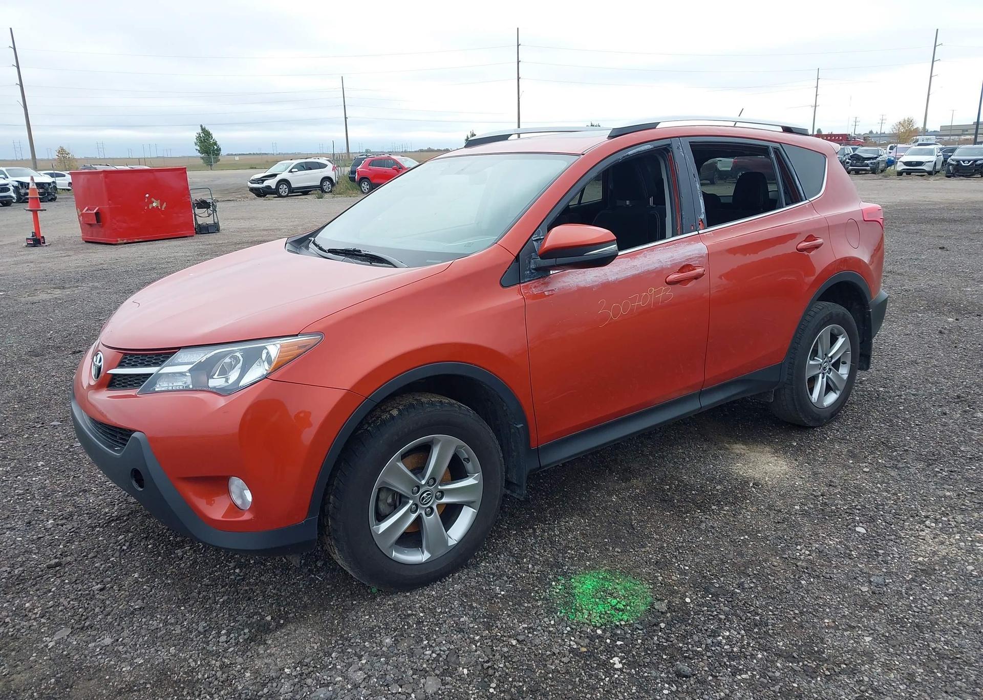 2015 TOYOTA RAV4 XLE