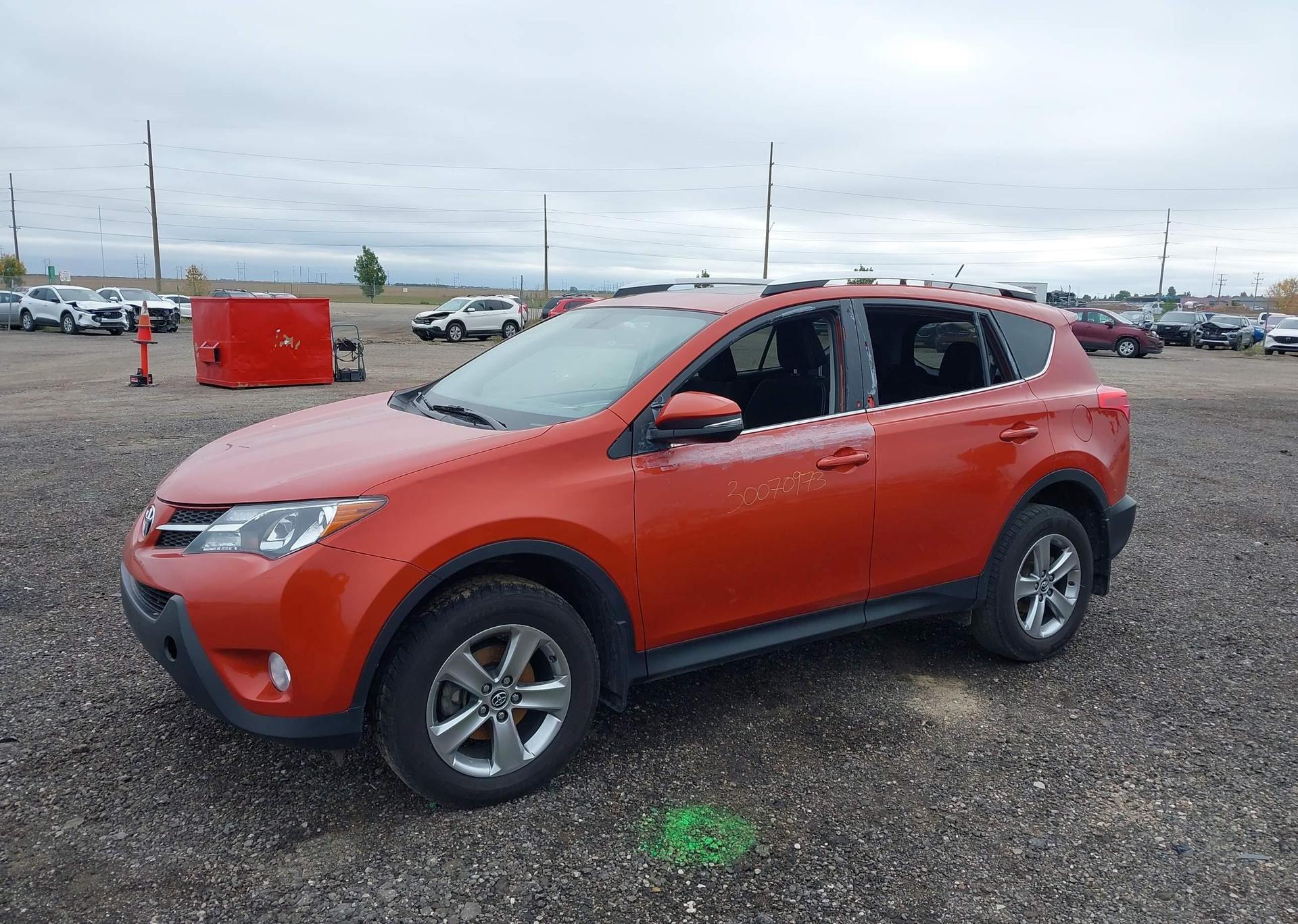 2015 TOYOTA RAV4 XLE