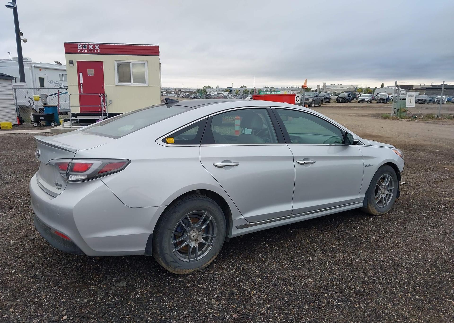 2016 HYUNDAI SONATA HYBRID