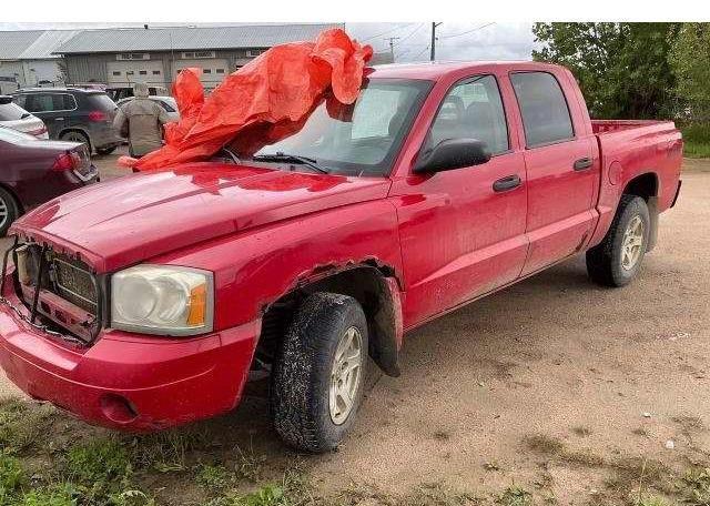 2006 DODGE DAKOTA QUAD
