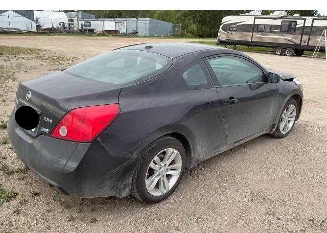 2010 NISSAN Altima S