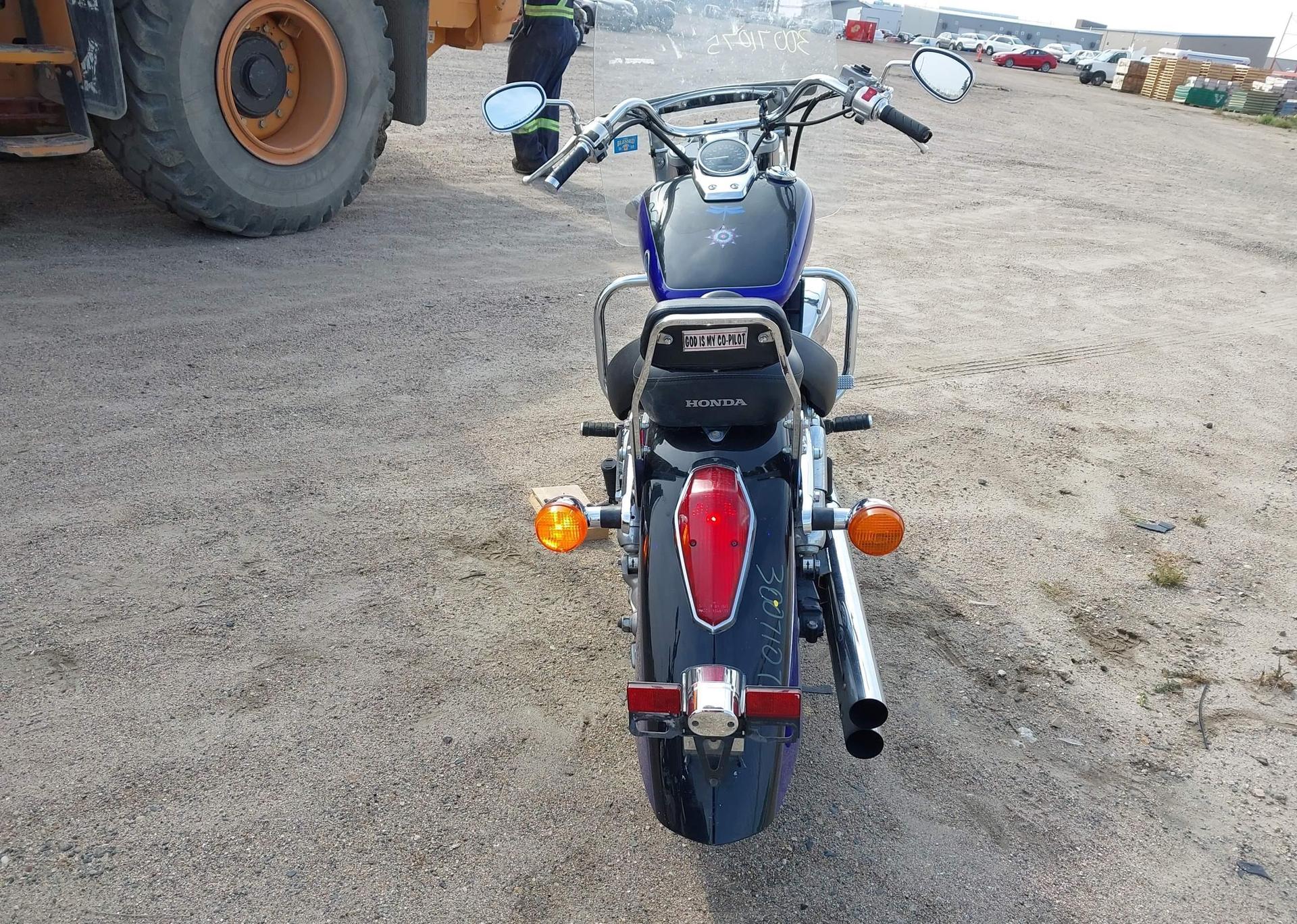 2005 HONDA VT750 CA