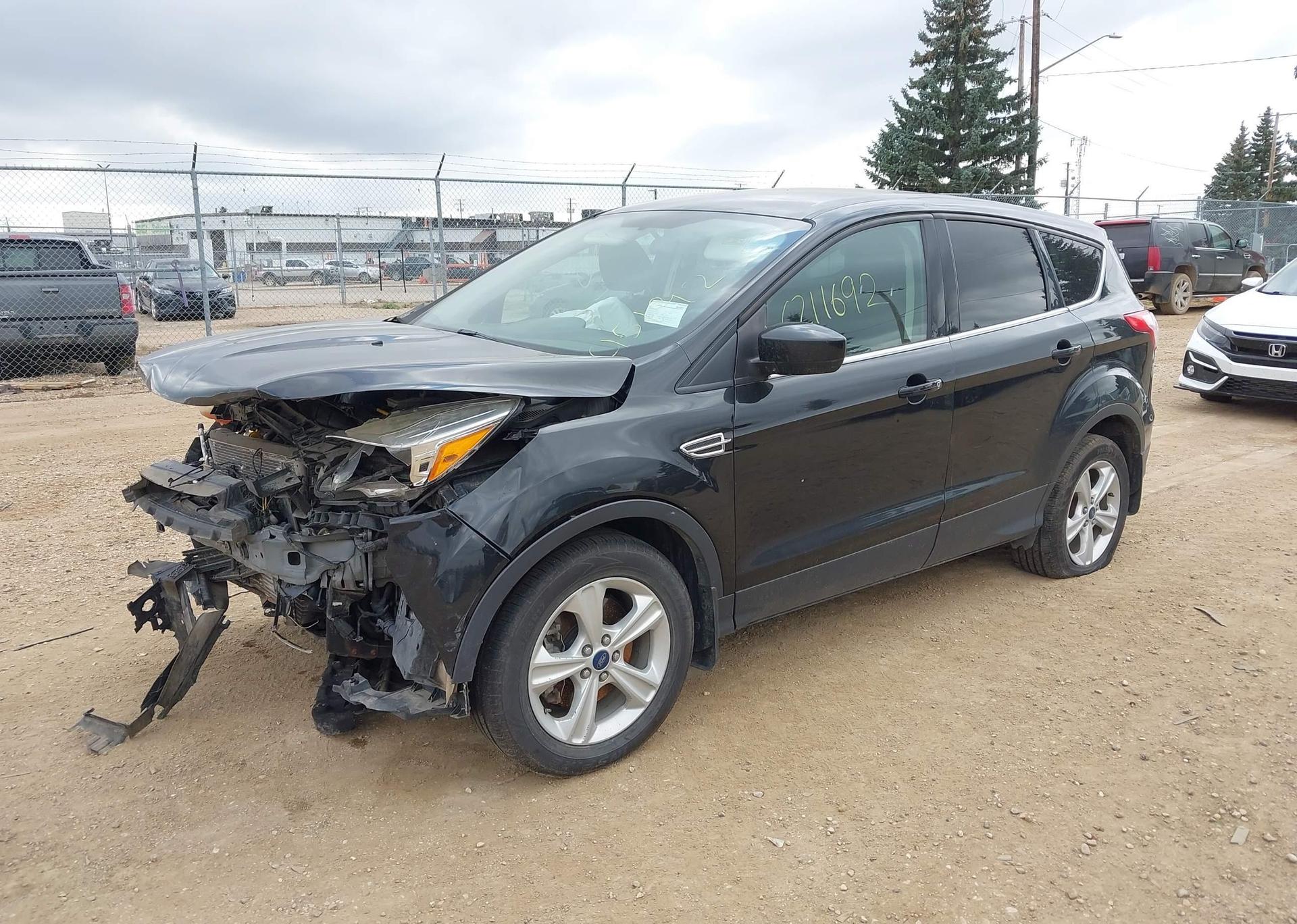 2015 FORD ESCAPE SE