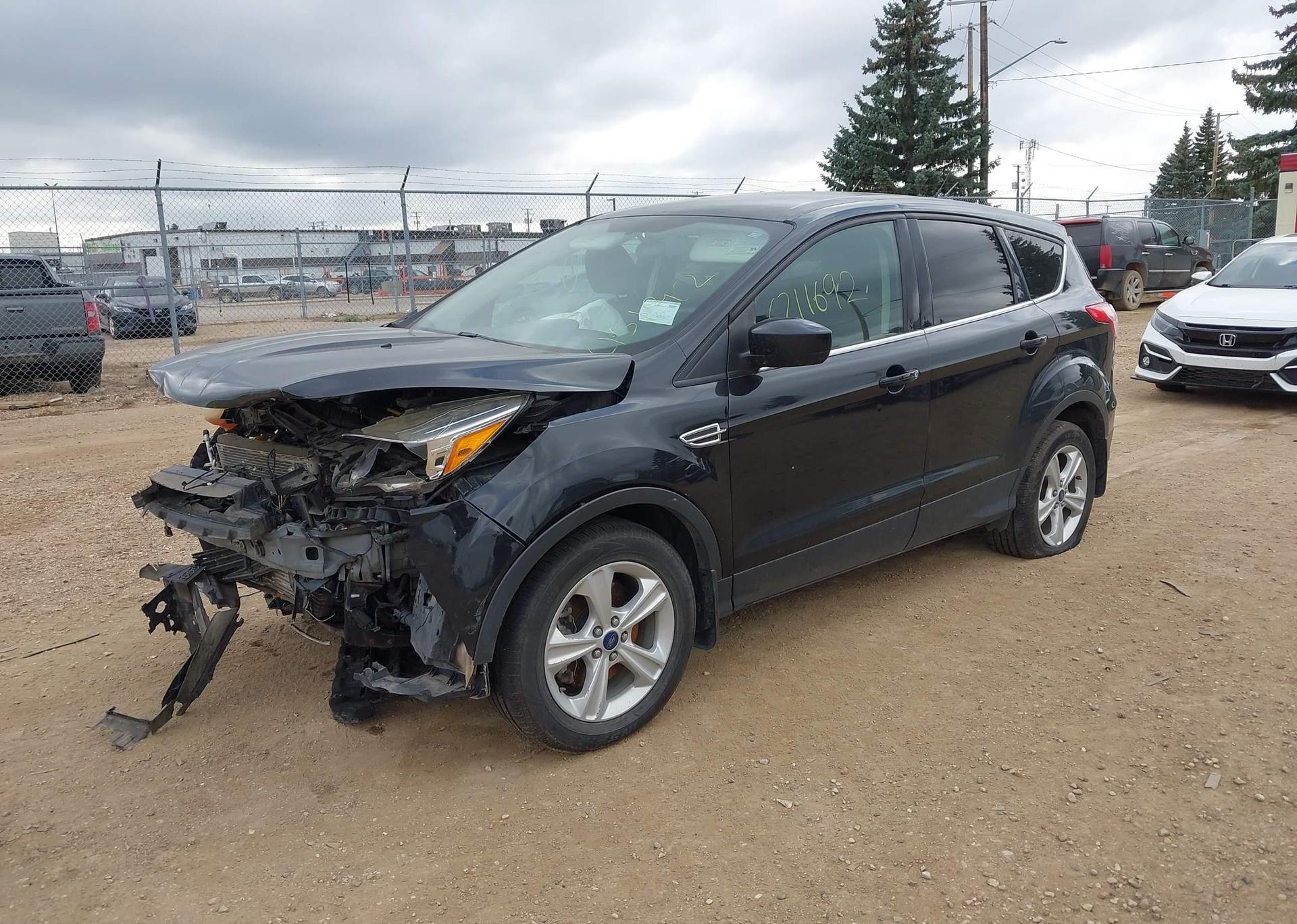 2015 FORD ESCAPE SE