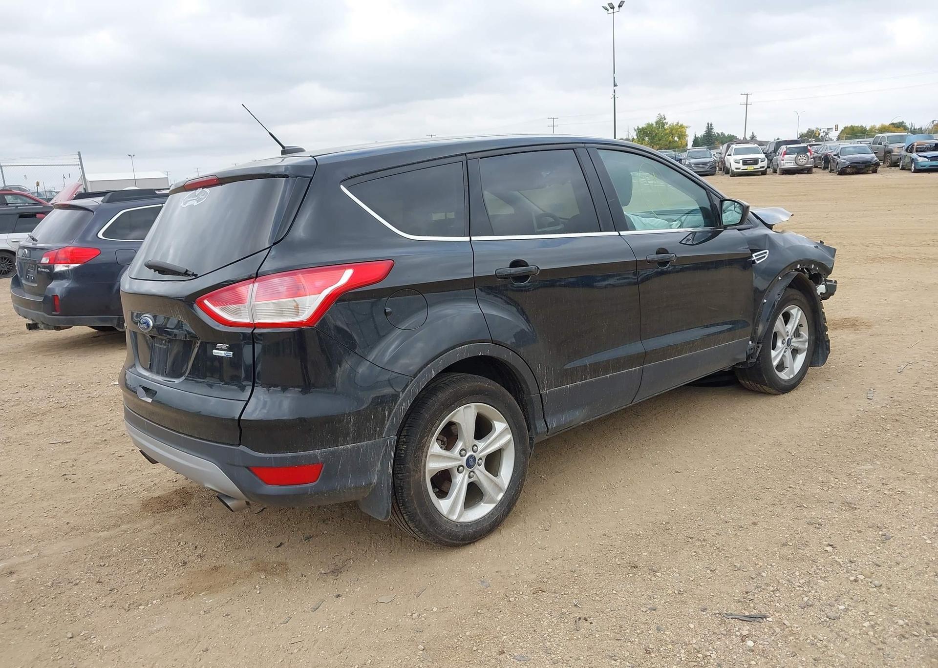2015 FORD ESCAPE SE