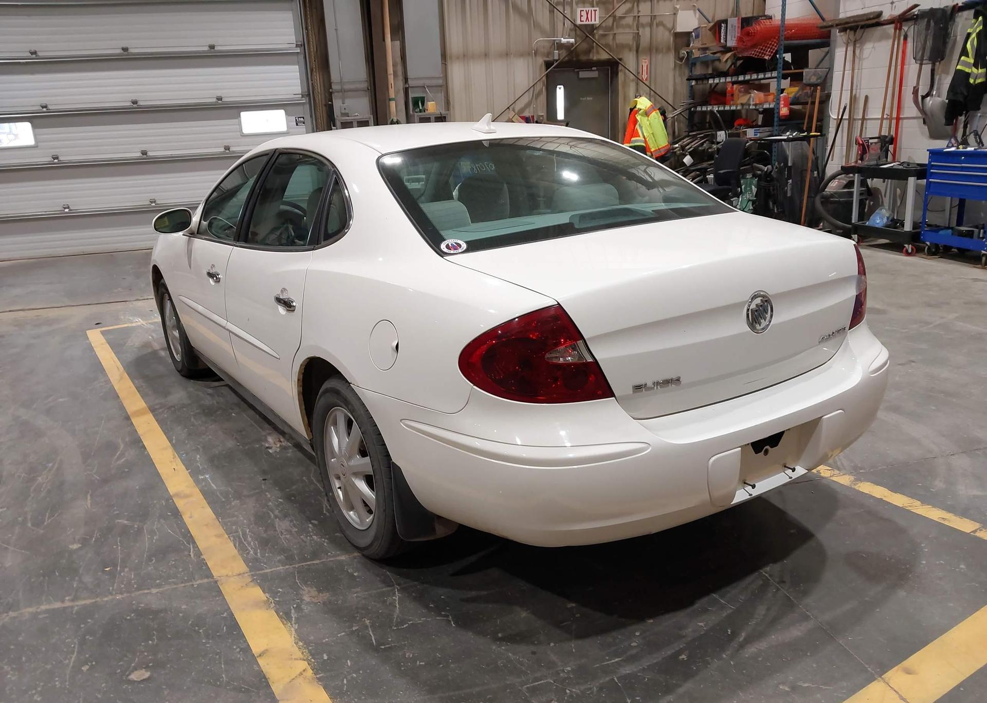 2005 BUICK ALLURE CX