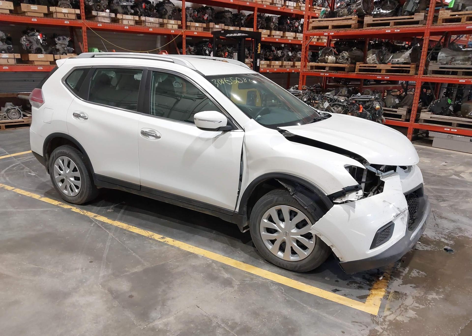 2015 NISSAN ROGUE S