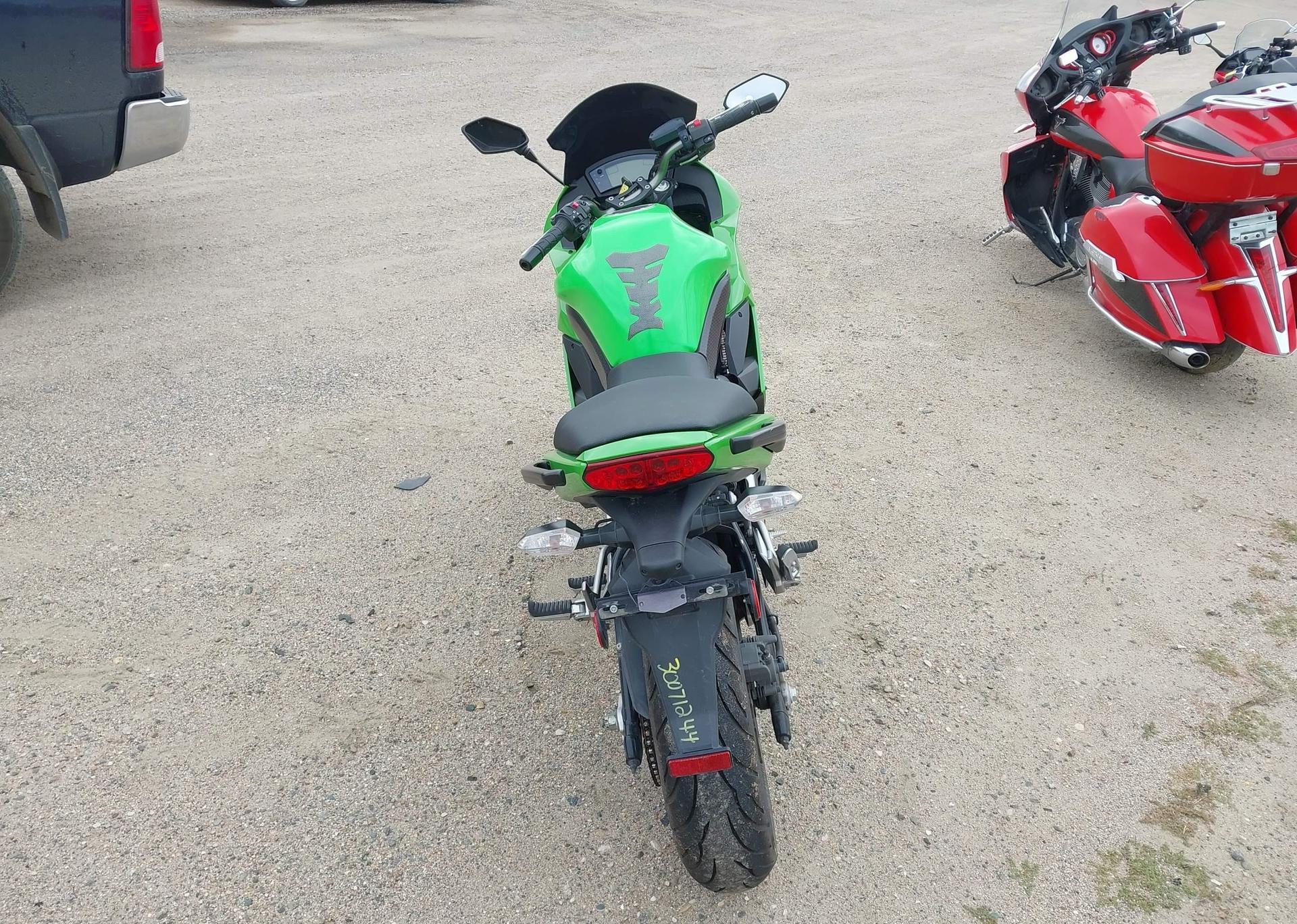 2011 KAWASAKI EX400 CB